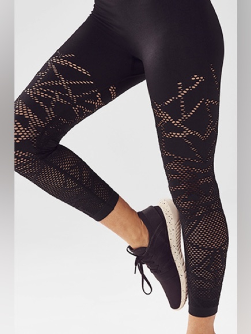 Fabletics x Demi Lovato Seamless Mid Rise Statement Capri Leggings Size Medium